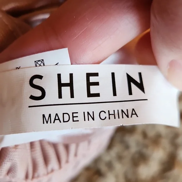 Silky metallic creamish/pink crop tank top with adjustable straps womans small - Picture 5 of 12